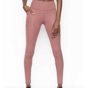 Incredible Essential Legging
24 inch 7/8 length